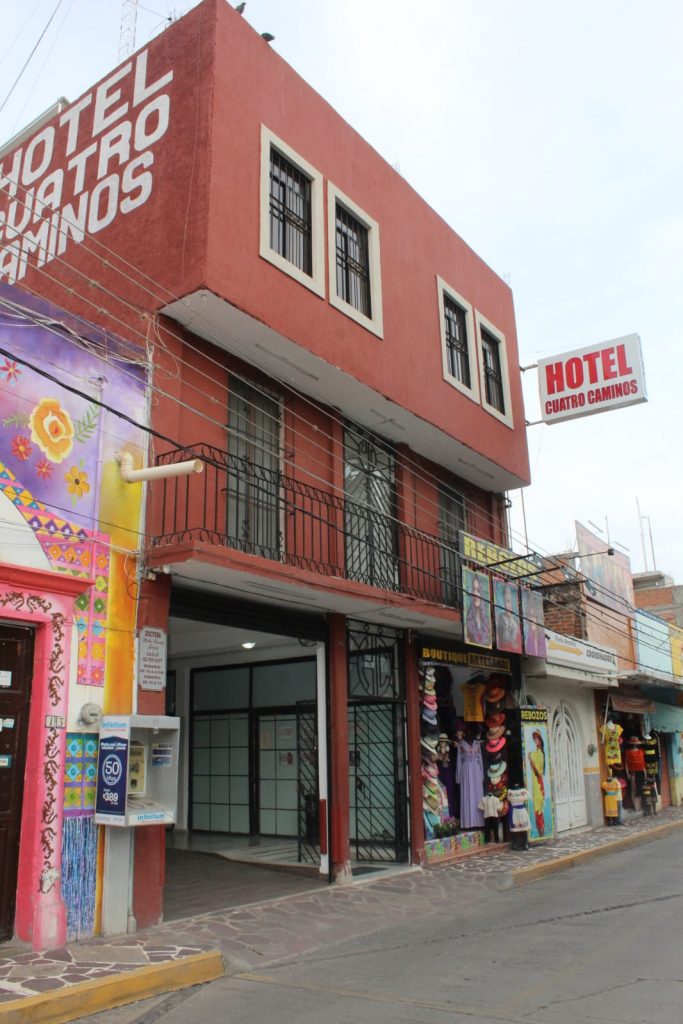 Hotel 4 caminos